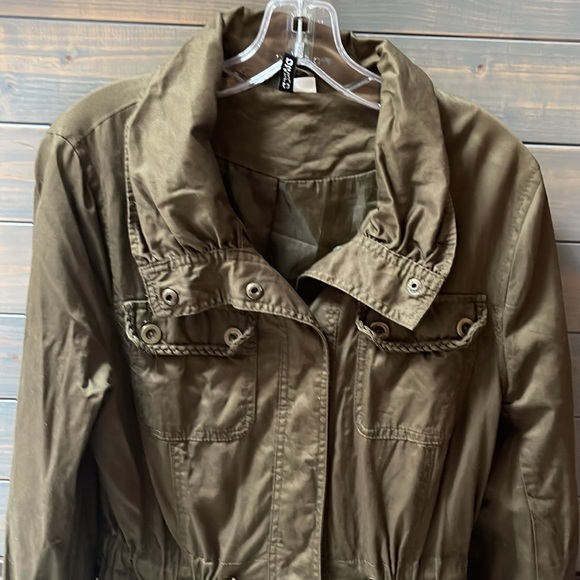 Divided Olive Green Jacket - Picture 11 of 15